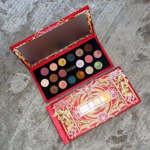 Pat McGrath Slightly Used Mothership Mega: Celestial Odyssey eyeshadow palette